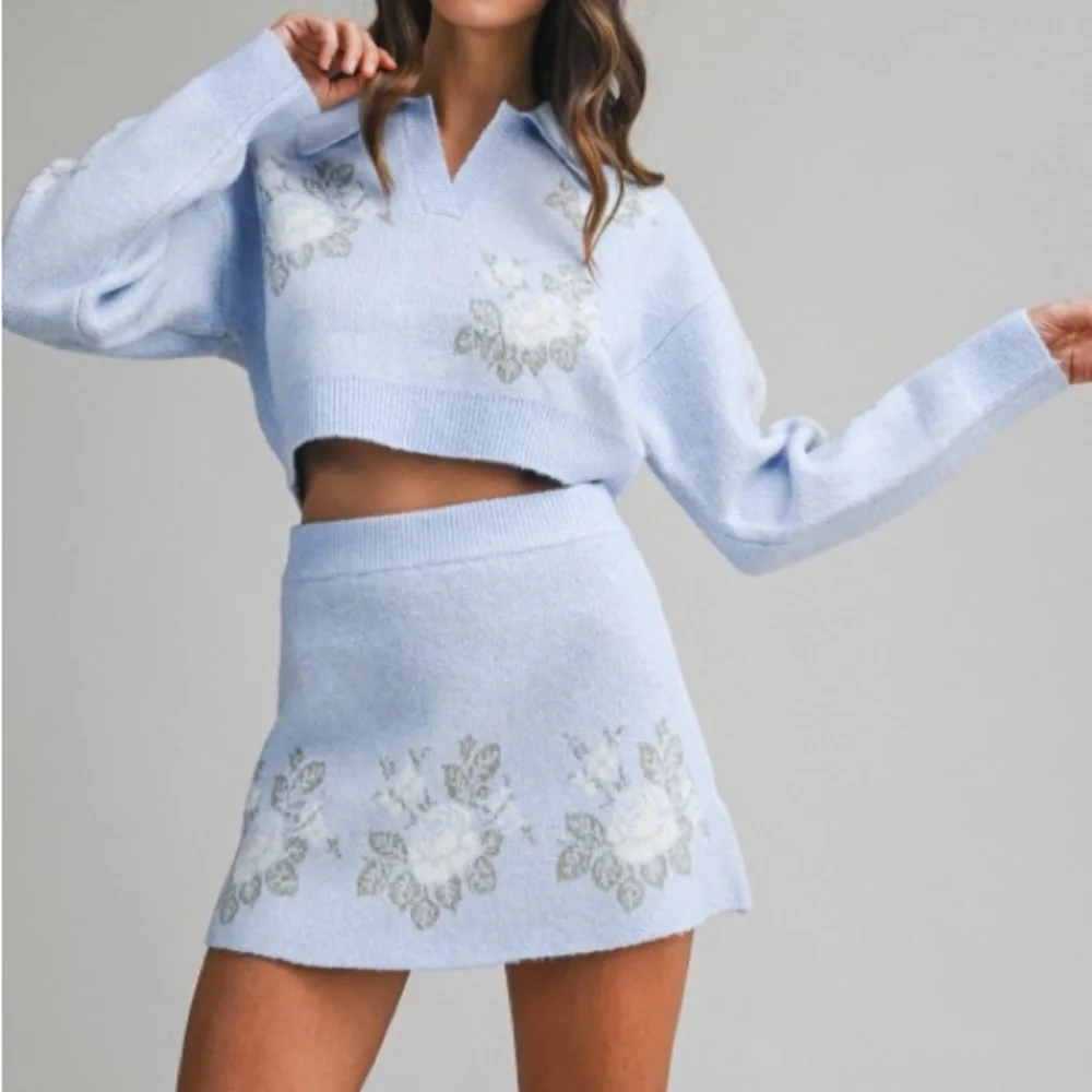 Pink Floral Jacquard Crop Sweater And Skirt Set - Picture 13 of 16